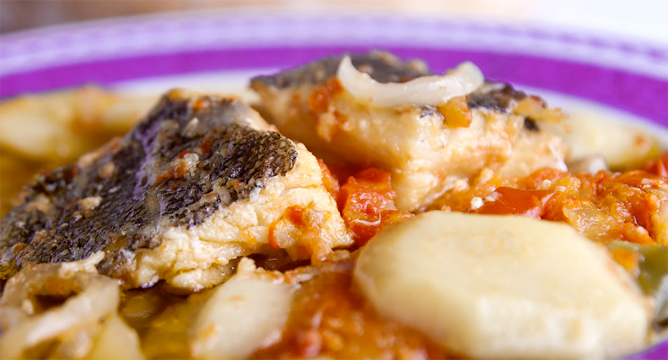 Cod in a classic tomato-based sauce