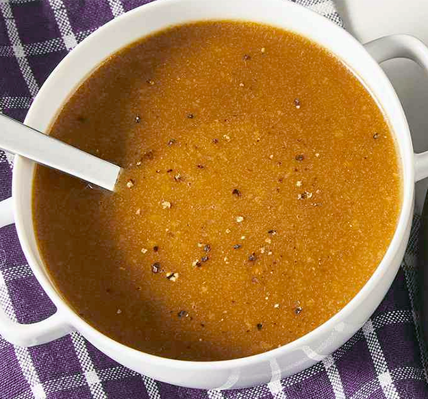 Jus Lie; French gravy served in a bowl