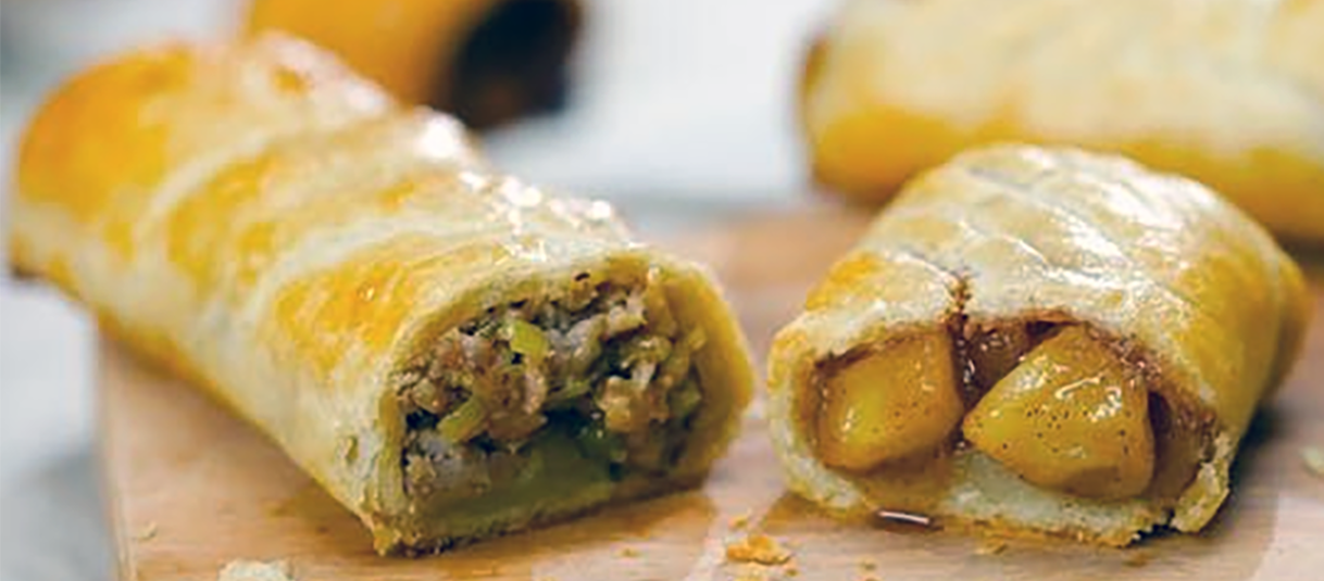 Bedfordshire clanger sliced to reveal the separate apple and pork filled ends