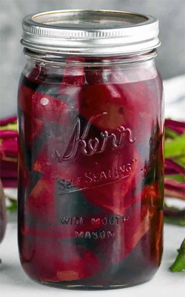 beetroot slices in a pickling jar