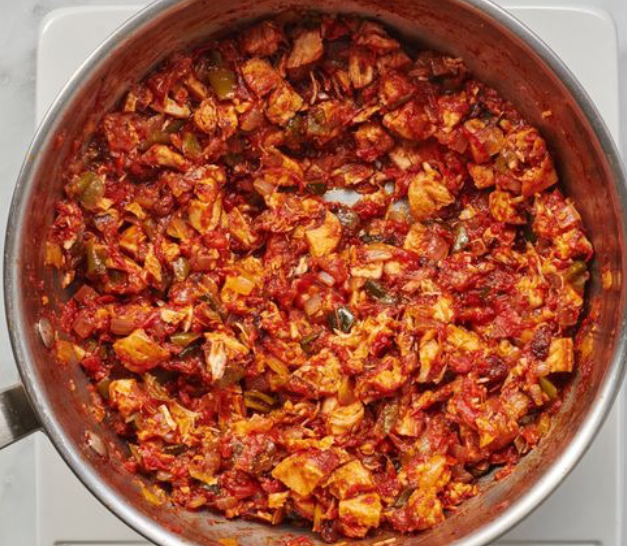 chicken empanada filling in a saucepan