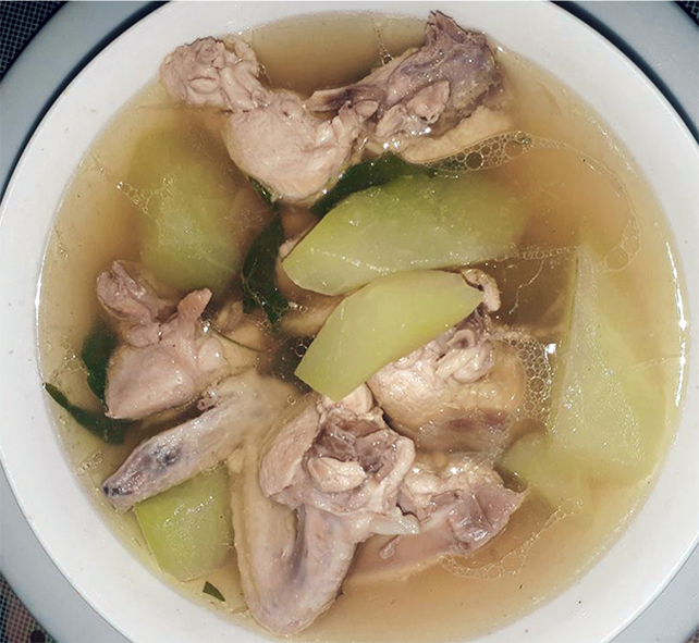 Filipino tinolang manok served in a bowl