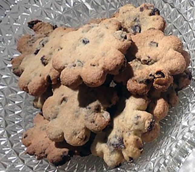 pile of curranty Yarmouth biscuits on a cut glass plate
