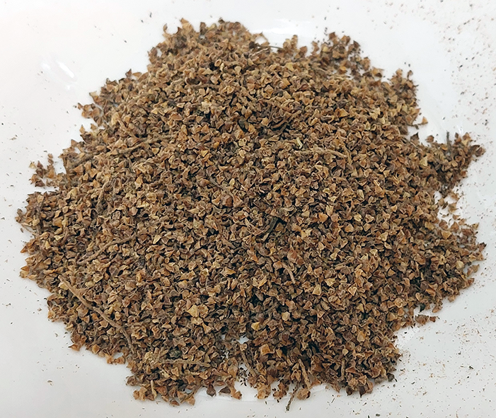 Pile of spiced catkin pollen capsule crumbs on a plate