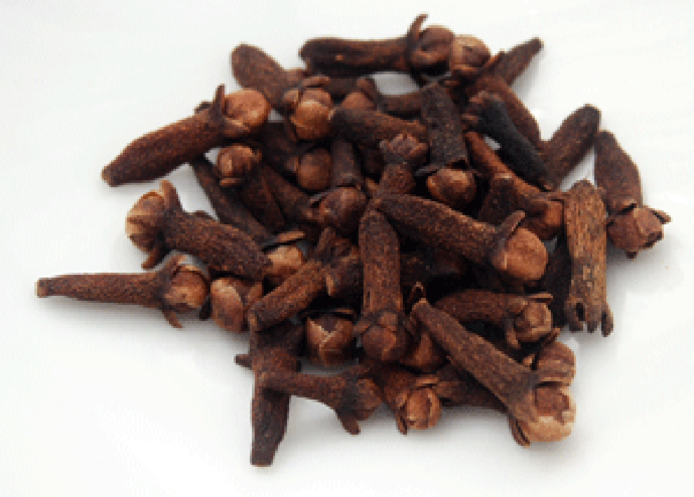 Mound of whole cloves