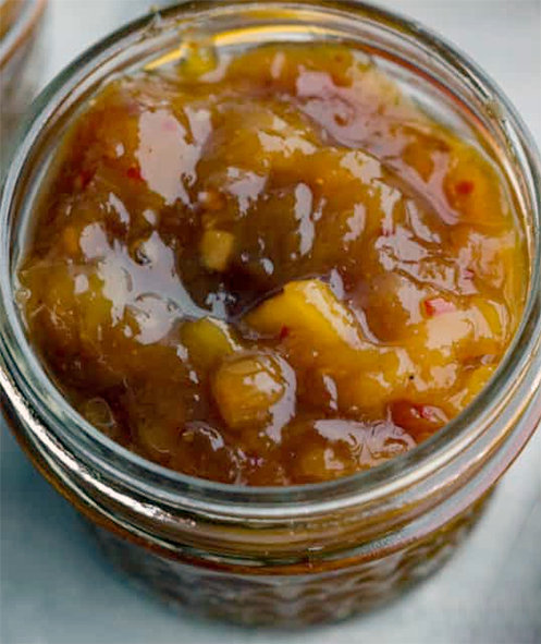 Cook Islands mango chutney in a glass jar