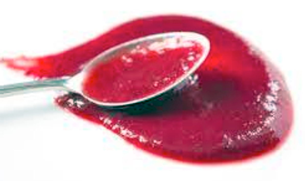 Coulis: mixed fruit puree, spread on a table