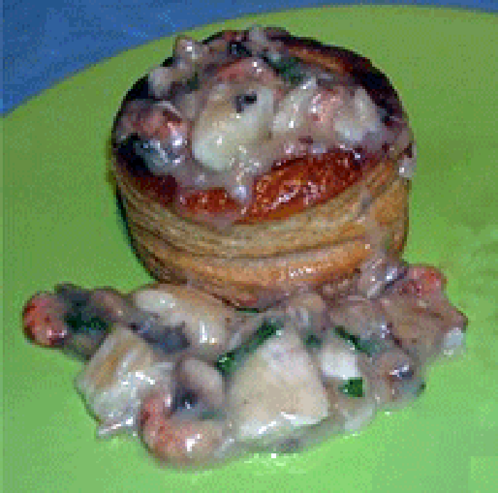 Croustade stuffed with mushrooms