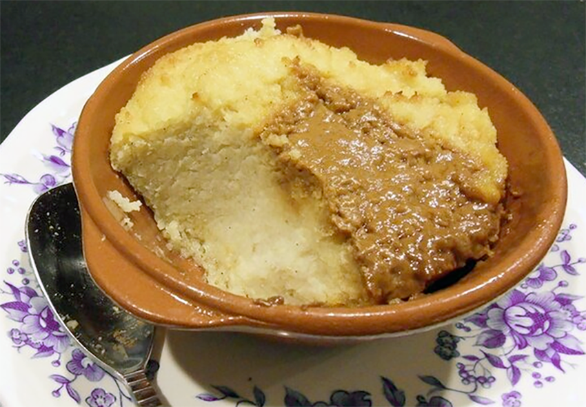 slice of fonio cake with caramel served in a bowl