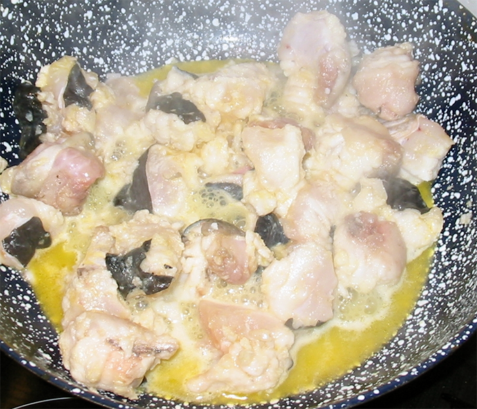 Conger eel fried in butter is a wok