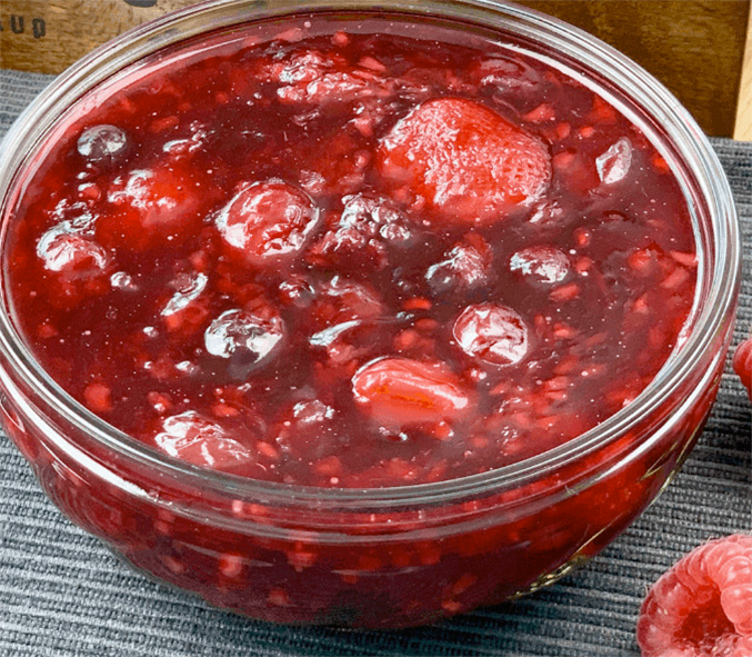 mixed berry kissel in a glass bowl