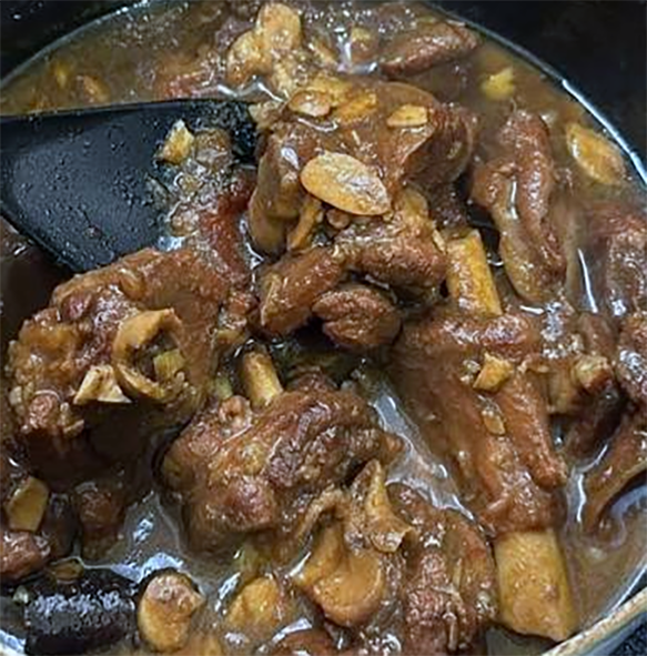 saban pot in a large stockpot