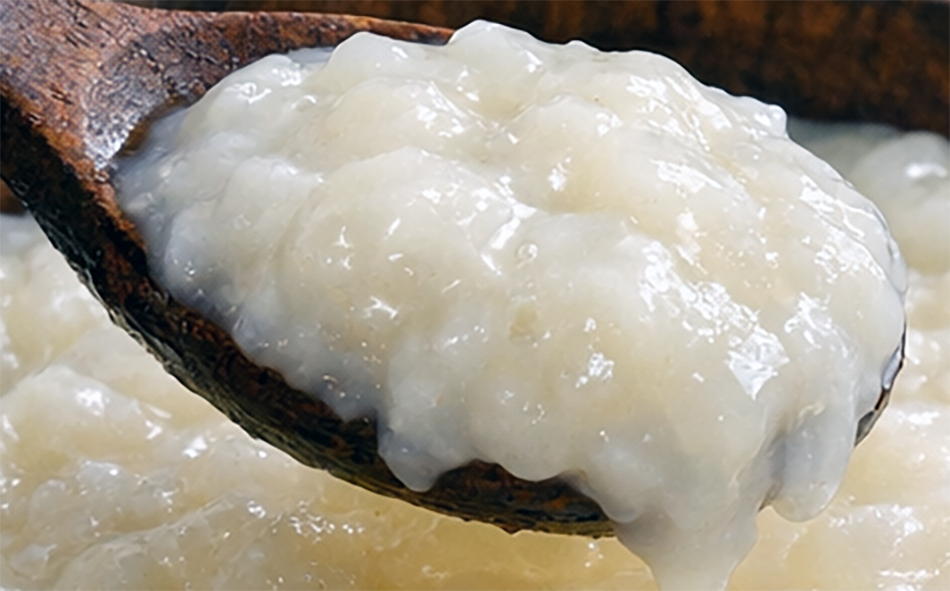 Sua pofo on a wooden spoon