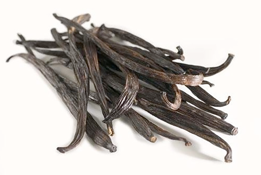 pile of vanilla pods